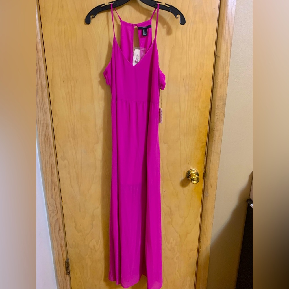 New. Long Dress. Fuchsia Azalea Color. Size Small.